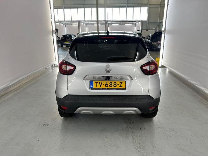 Photo 18 VIN: VF12R051560383897 - RENAULT CAPTUR 