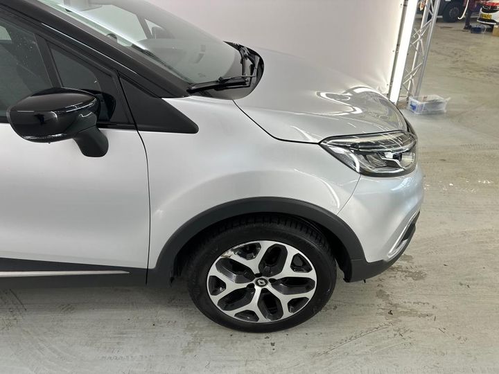 Photo 8 VIN: VF12R051560383897 - RENAULT CAPTUR 