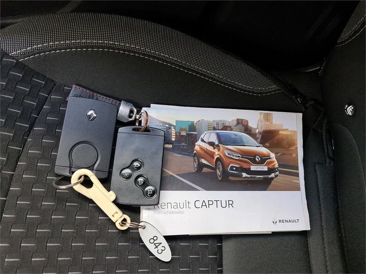 Photo 9 VIN: VF12R051560495990 - RENAULT CAPTUR 