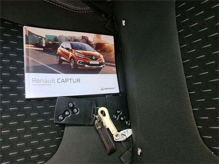 Photo 9 VIN: VF12R051561106519 - RENAULT CAPTUR 