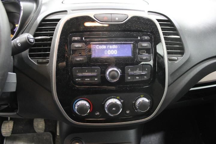 Photo 22 VIN: VF12R5A1H50873662 - RENAULT CAPTUR SUV 