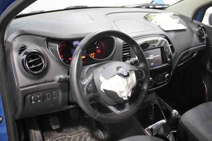 Photo 8 VIN: VF12RA11A57980141 - RENAULT CAPTUR SUV 