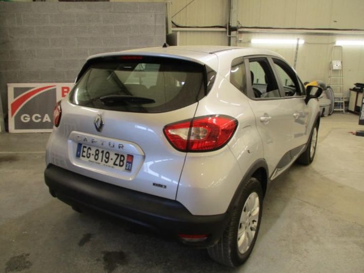 Photo 2 VIN: VF12RAJ1A56813646 - RENAULT CAPTUR 