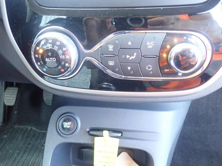 Photo 8 VIN: VF12RAJ1A57375714 - RENAULT CAPTUR 