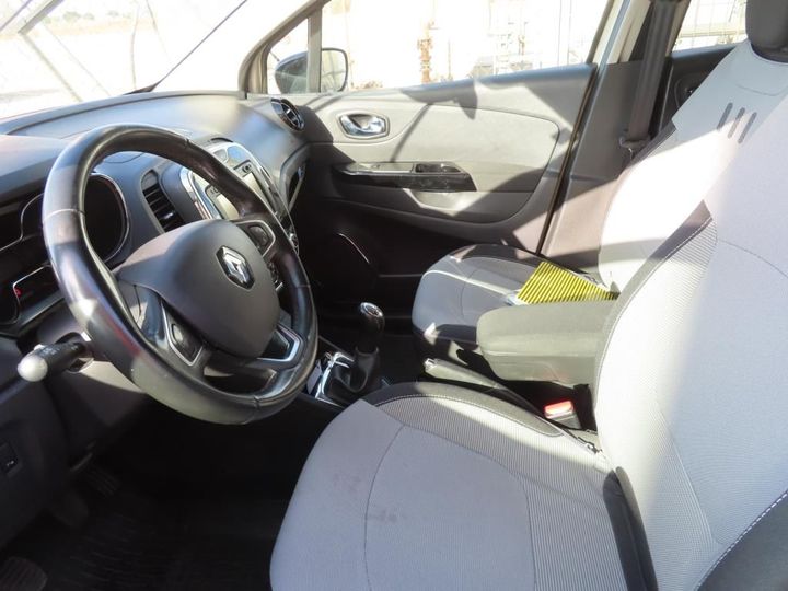 Photo 19 VIN: VF12RAJ1A57842991 - RENAULT CAPTUR 