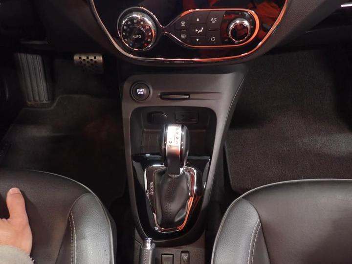 Photo 8 VIN: VF12RAJ1D56969716 - RENAULT CAPTUR 