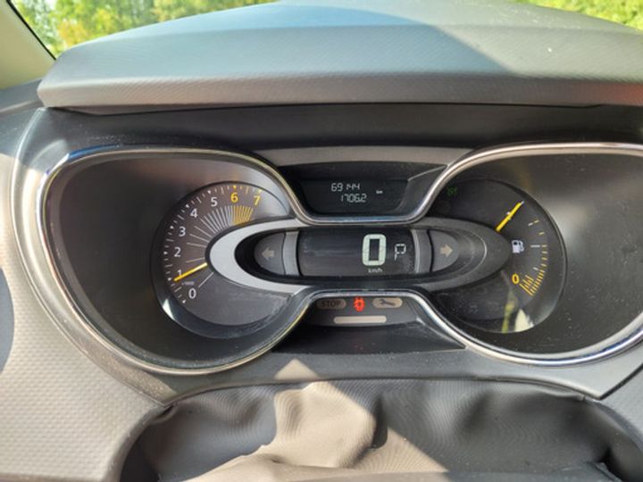 Photo 6 VIN: VF12RCD1E51693975 - RENAULT CAPTUR 