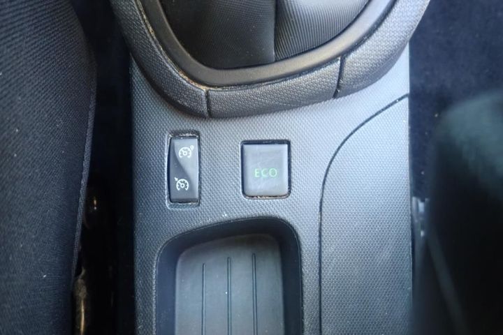 Photo 10 VIN: VF15R040H51423639 - RENAULT CLIO 5P SOCIETE (2 SEATS) 