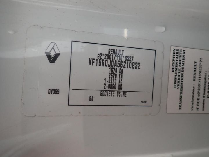 Photo 13 VIN: VF15R0J0A56210832 - RENAULT CLIO 5P SOCIETE (2 SEATS) 