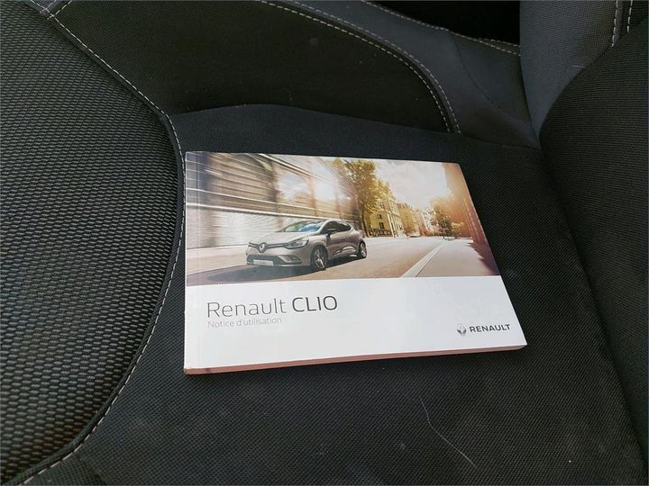 Photo 28 VIN: VF15R0J0A58827428 - RENAULT CLIO SOCIETE 