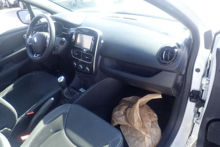 Photo 5 VIN: VF15R0J0A59652278 - RENAULT CLIO 5P SOCIETE (2 SEATS) 