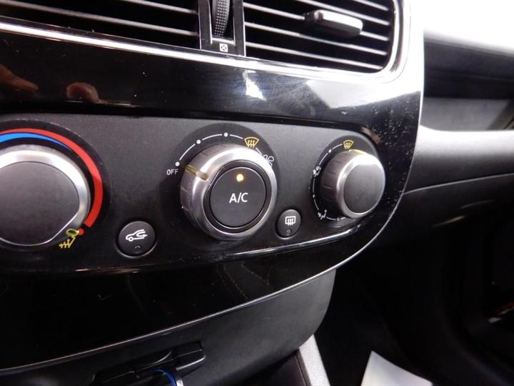 Photo 19 VIN: VF15R240A58225981 - RENAULT CLIO 