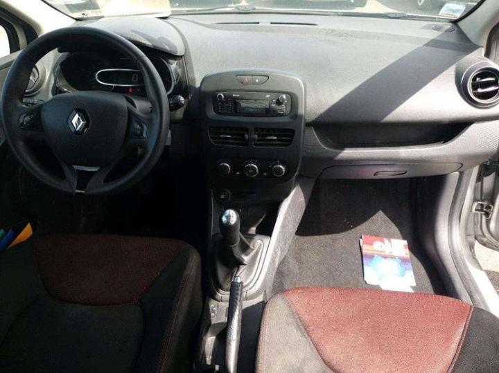 Photo 4 VIN: VF15R3L0H52586335 - RENAULT CLIO 