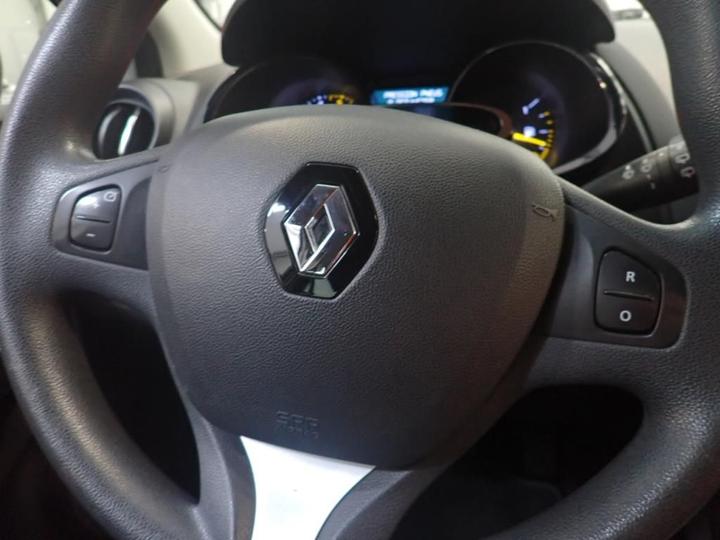 Photo 9 VIN: VF15RBF0A53942679 - RENAULT CLIO 5P SOCIETE (2 SEATS) 