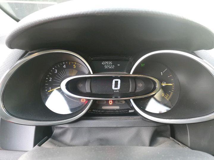 Photo 10 VIN: VF15RBF0A54337833 - RENAULT CLIO 