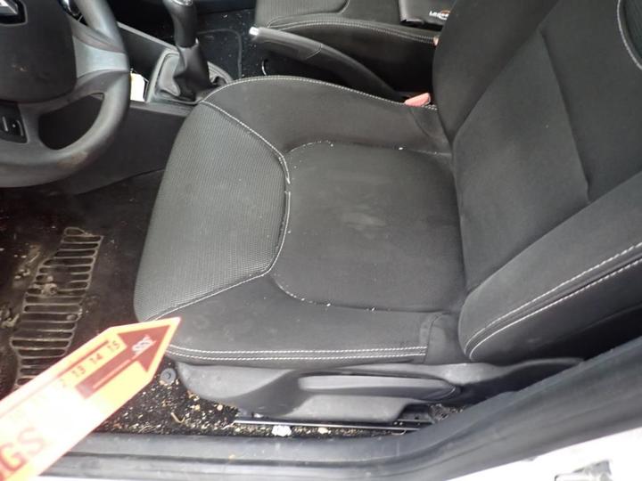 Photo 20 VIN: VF15RBF0A54365360 - RENAULT CLIO 5P SOCIETE (2 SEATS) 