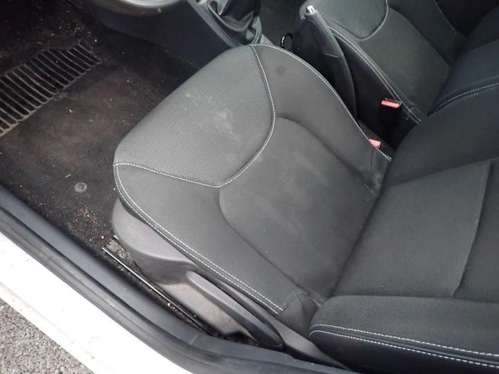 Photo 19 VIN: VF15RBF0A54365956 - RENAULT CLIO 5P SOCIETE (2 SEATS) 