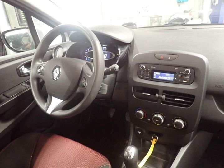 Photo 6 VIN: VF15RBF0A54367114 - RENAULT CLIO 5P SOCIETE (2 SEATS) 