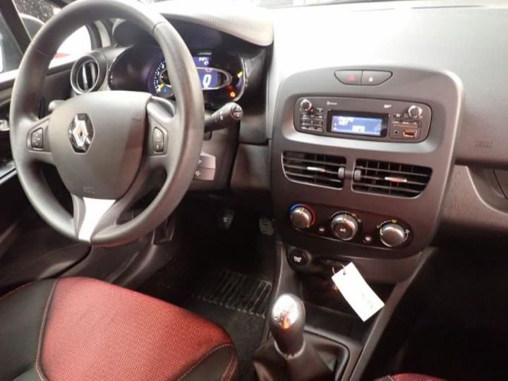 Photo 6 VIN: VF15RBF0A54367120 - RENAULT CLIO 5P SOCIETE (2 SEATS) 