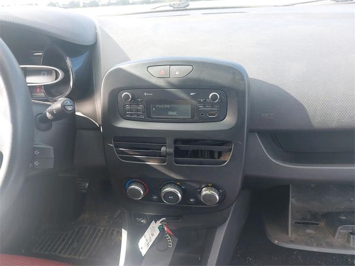 Photo 12 VIN: VF15RBF0A54744221 - RENAULT CLIO SOCIETE 