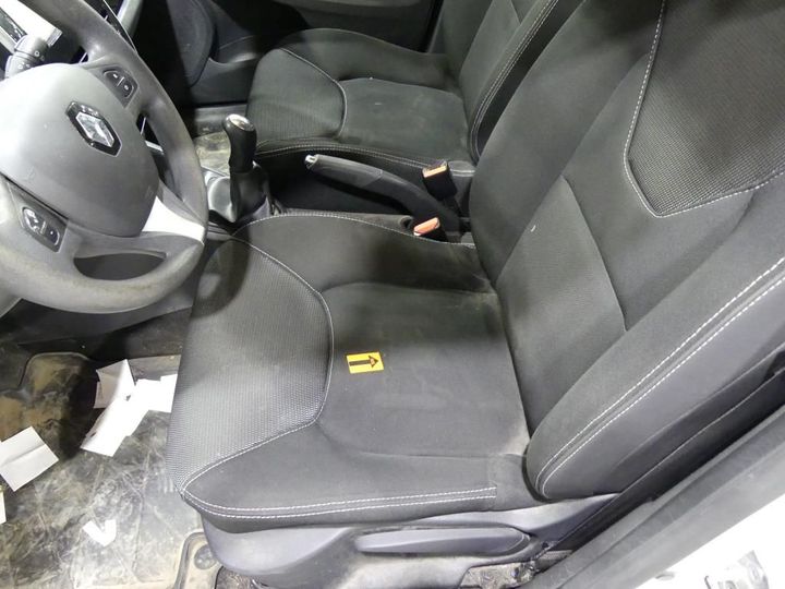 Photo 18 VIN: VF15RBF0A54878101 - RENAULT CLIO IV 