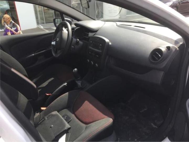 Photo 5 VIN: VF15RBF0A55046235 - RENAULT CLIO 5P SOCIETE (2 SEATS) 