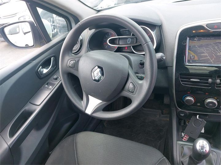 Photo 5 VIN: VF15RBF0A55052300 - RENAULT CLIO SOCIETE 