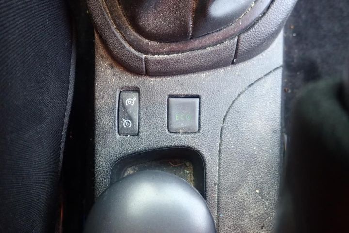 Photo 9 VIN: VF15RBF0A55113326 - RENAULT CLIO 5P SOCIETE (2 SEATS) 