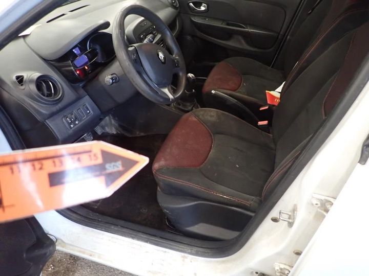 Photo 24 VIN: VF15RBF0A55124205 - RENAULT CLIO 5P SOCIETE (2 SEATS) 