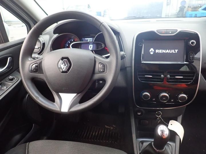 Photo 6 VIN: VF15RBF0A55125492 - RENAULT CLIO 5P SOCIETE (2 SEATS) 