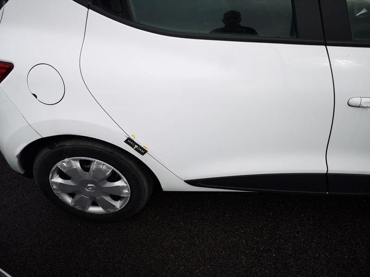 Photo 21 VIN: VF15RBF0A55135569 - RENAULT CLIO SOCIETE 