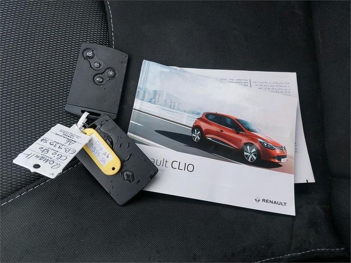 Photo 9 VIN: VF15RBF0A55135599 - RENAULT CLIO SOCIETE 