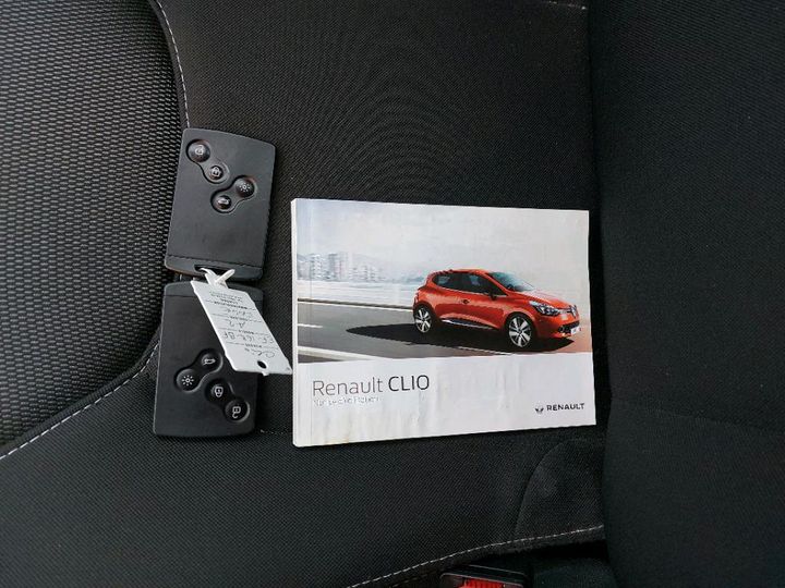 Photo 15 VIN: VF15RBF0A55461385 - RENAULT CLIO SOCIETE 