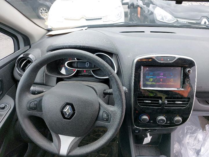 Photo 5 VIN: VF15RBF0A55461409 - RENAULT CLIO SOCIETE 