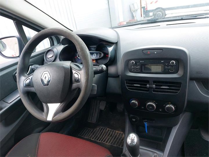 Photo 5 VIN: VF15RBF0A55855616 - RENAULT CLIO SOCIETE 