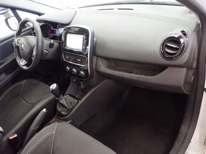 Photo 5 VIN: VF15RBF0A56453211 - RENAULT CLIO 5P SOCIETE (2 SEATS) 