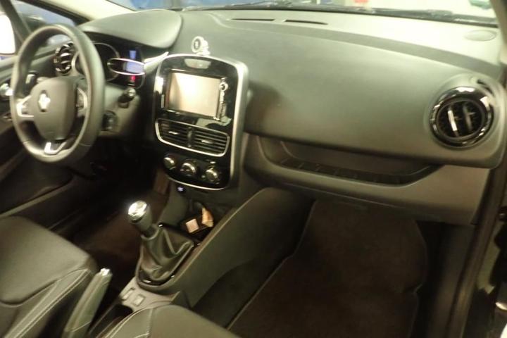 Photo 5 VIN: VF15RBF0A56458776 - RENAULT CLIO 5P SOCIETE (2 SEATS) 