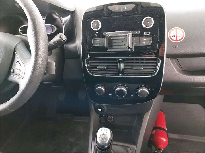 Photo 5 VIN: VF15RBF0A57000569 - RENAULT CLIO 