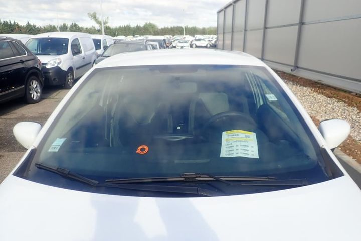 Photo 25 VIN: VF15RBF0A57126928 - RENAULT CLIO 5P SOCIETE (2 SEATS) 