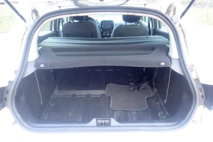 Photo 3 VIN: VF15RBF0A57126928 - RENAULT CLIO 5P SOCIETE (2 SEATS) 