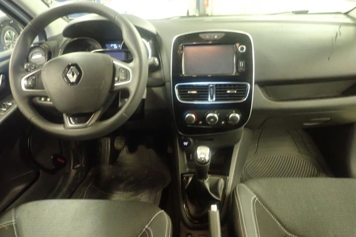 Photo 6 VIN: VF15RBF0A57187468 - RENAULT CLIO 5P SOCIETE (2 SEATS) 