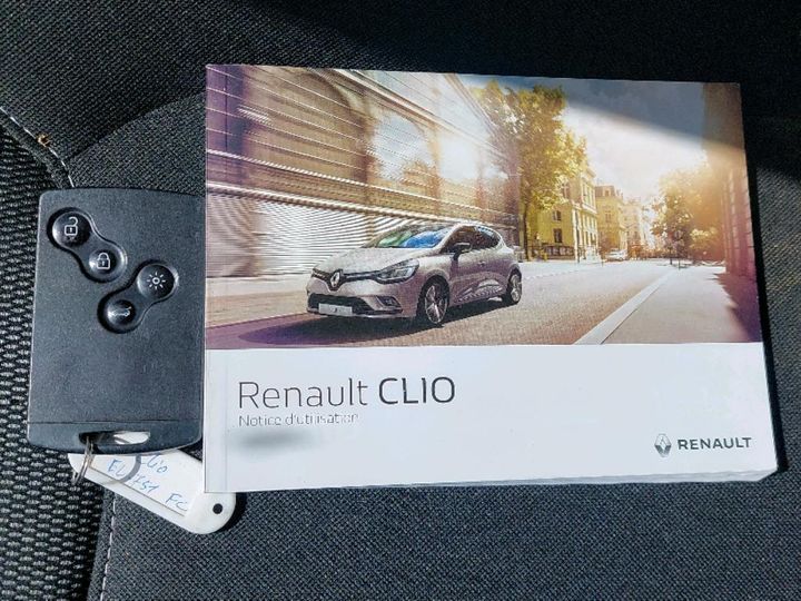 Photo 9 VIN: VF15RBF0A57296164 - RENAULT CLIO SOCIETE 