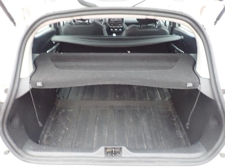 Photo 3 VIN: VF15RBF0A57326419 - RENAULT CLIO 5P SOCIETE (2 SEATS) 