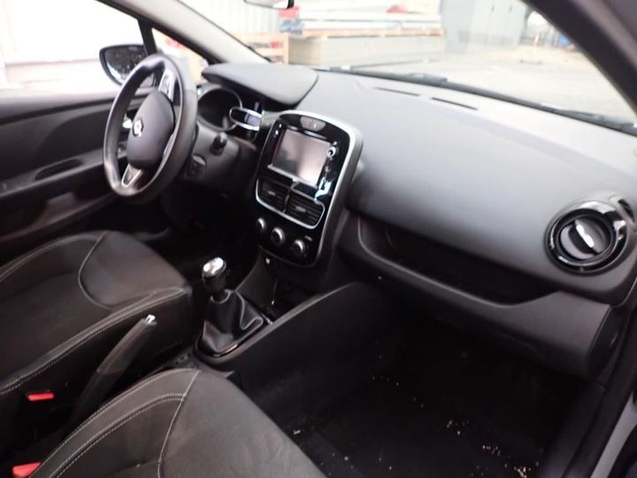 Photo 5 VIN: VF15RBF0A57367272 - RENAULT CLIO 5P SOCIETE (2 SEATS) 