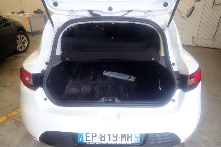 Photo 3 VIN: VF15RBF0A57685936 - RENAULT CLIO 5P SOCIETE (2 SEATS) 