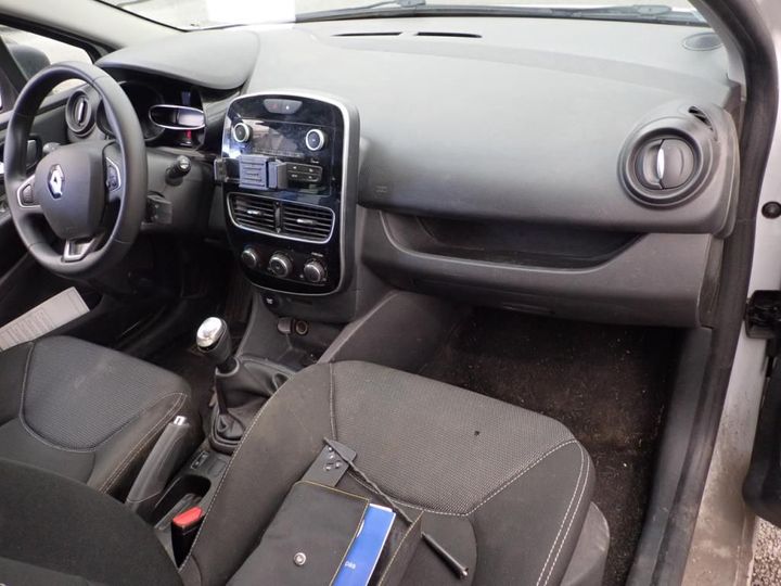 Photo 4 VIN: VF15RBF0A57727440 - RENAULT CLIO 5P SOCIETE (2 SEATS) 