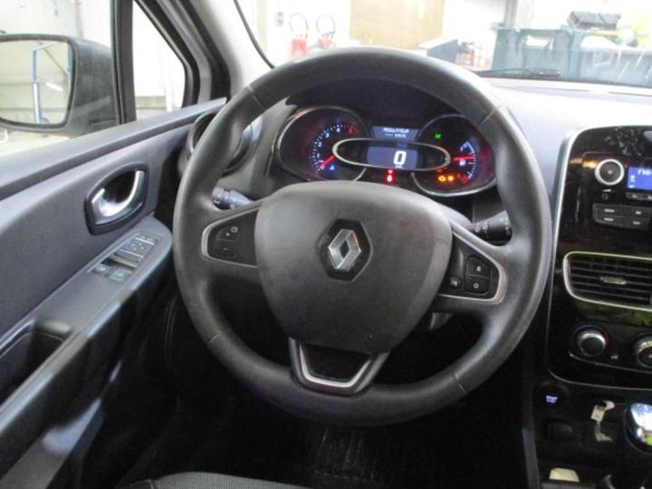 Photo 10 VIN: VF15RBF0A57727442 - RENAULT CLIO 5P SOCIETE (2 SEATS) 