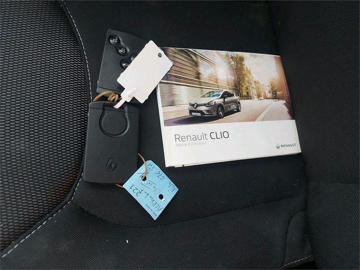 Photo 21 VIN: VF15RBF0A57741079 - RENAULT CLIO SOCIETE 