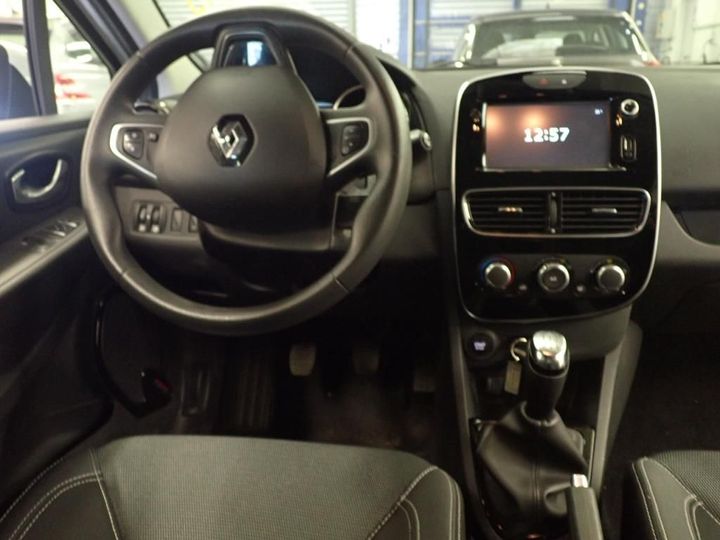 Photo 3 VIN: VF15RBF0A57743258 - RENAULT CLIO 5P SOCIETE (2 SEATS) 