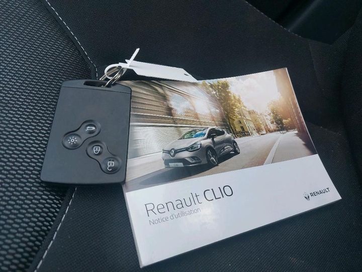 Photo 9 VIN: VF15RBF0A57895387 - RENAULT CLIO SOCIETE 